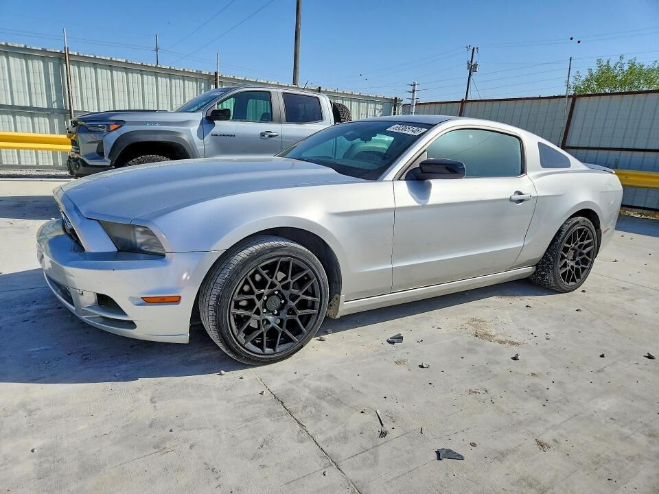 2014 FORD Mustang