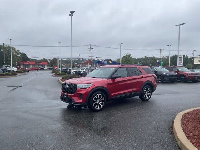2025 FORD Explorer