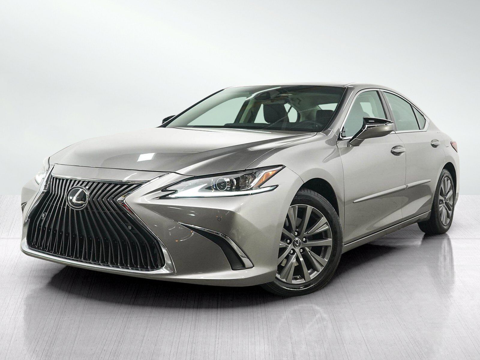 2019 LEXUS ES