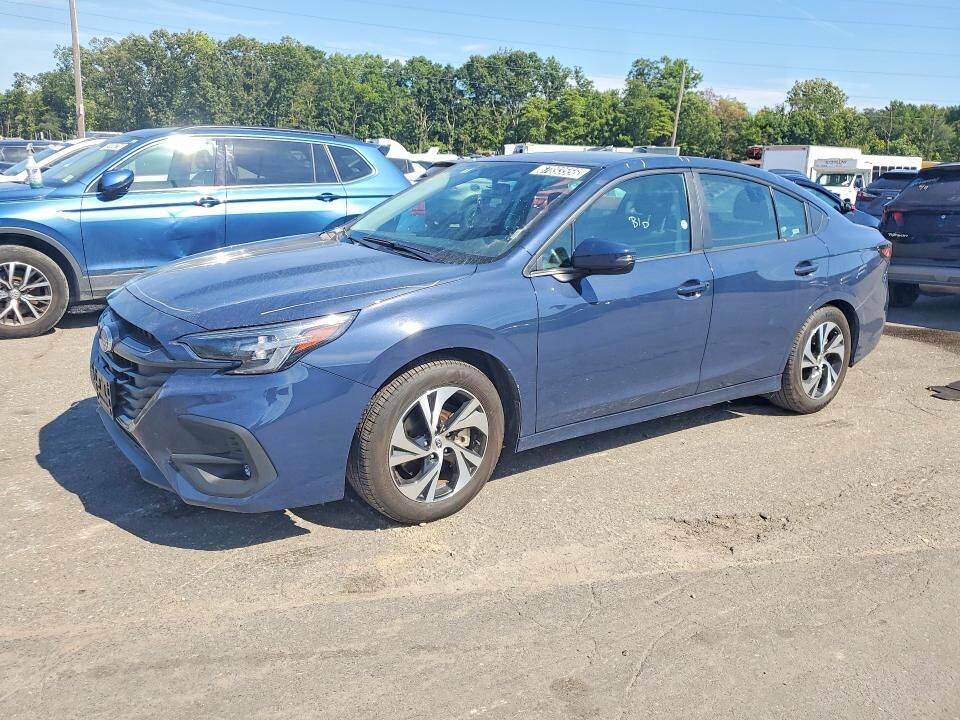 2025 SUBARU Legacy