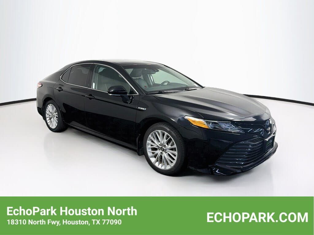 2018 TOYOTA Camry