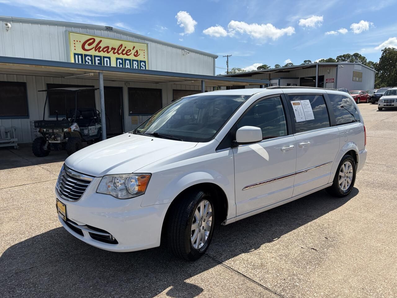 2016 CHRYSLER Town and Country