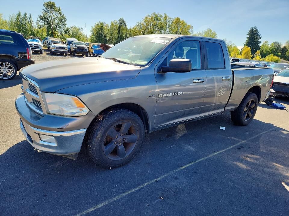 2012 DODGE Ram