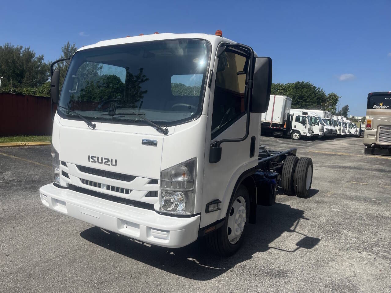 2019 ISUZU NQR/NRR