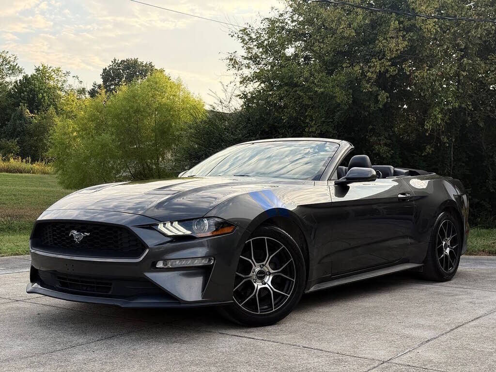2018 FORD Mustang