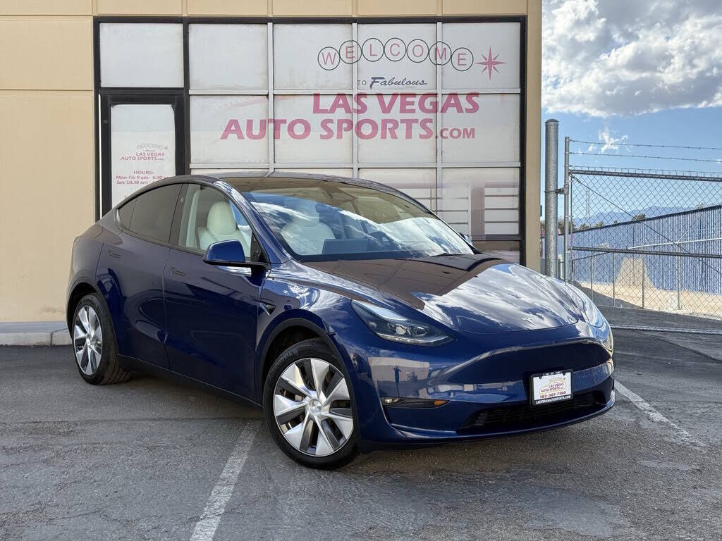 2023 TESLA Model Y