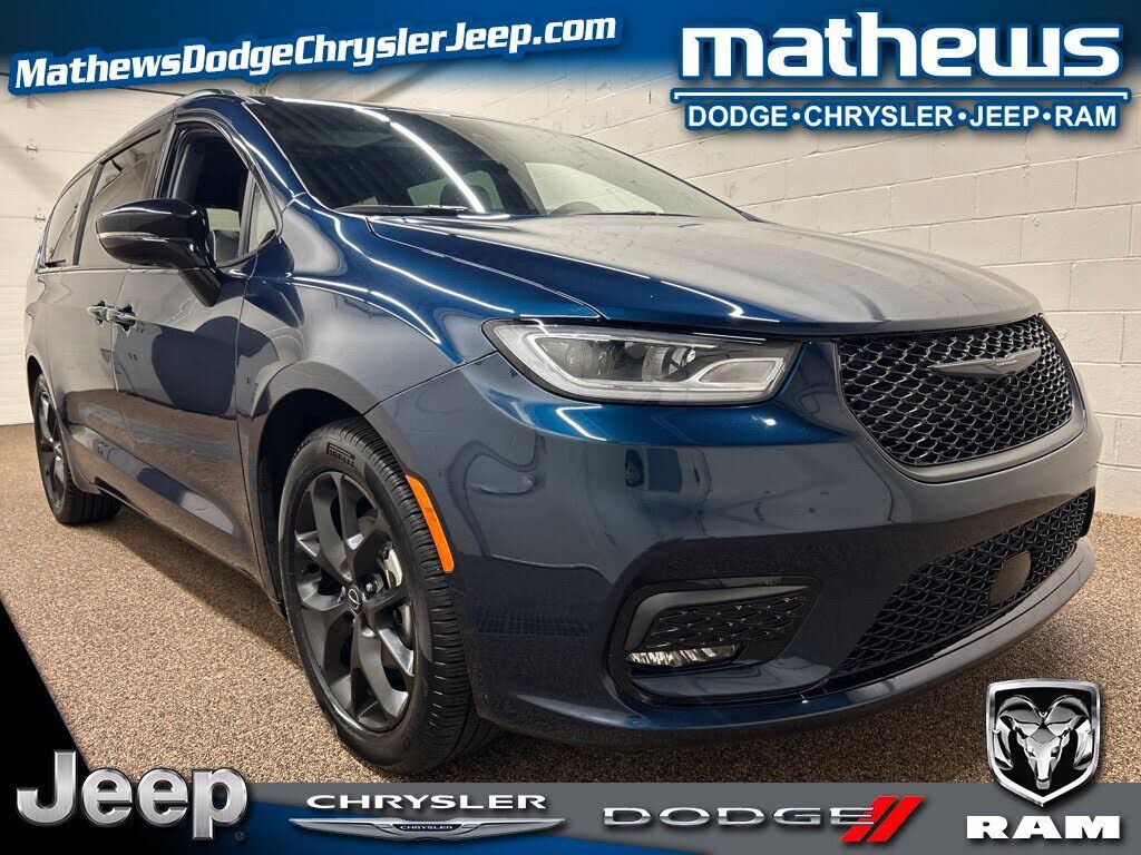 2025 CHRYSLER Pacifica