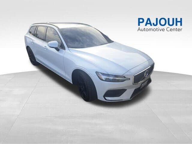 2020 VOLVO V60