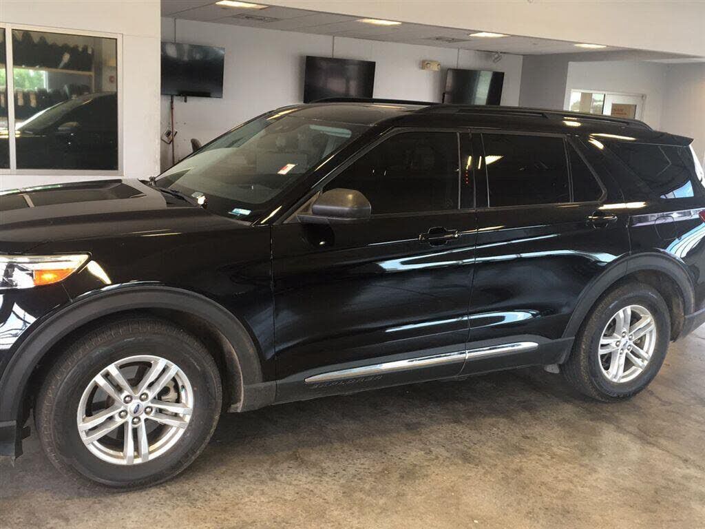 2021 FORD Explorer