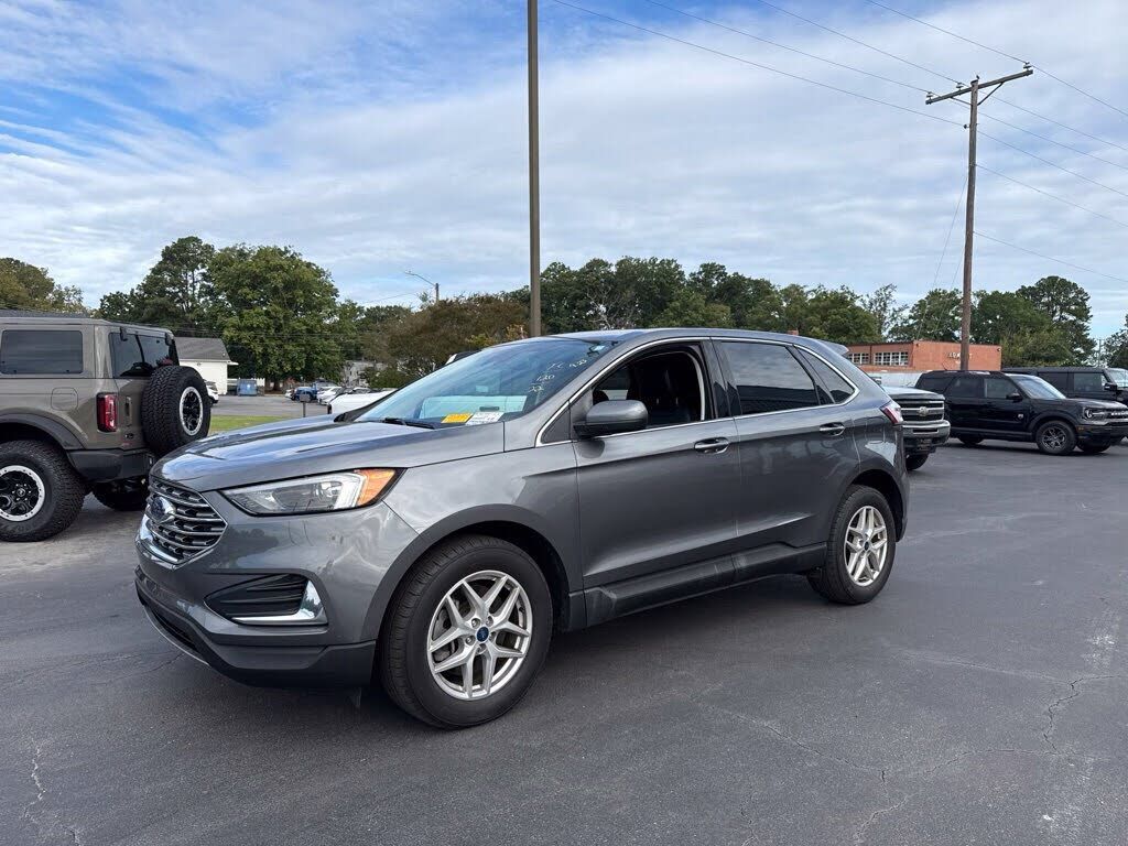 2022 FORD Edge