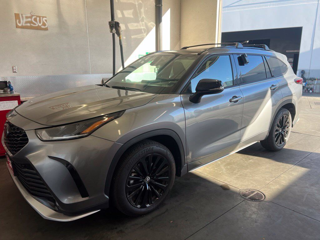 2026 TOYOTA Highlander