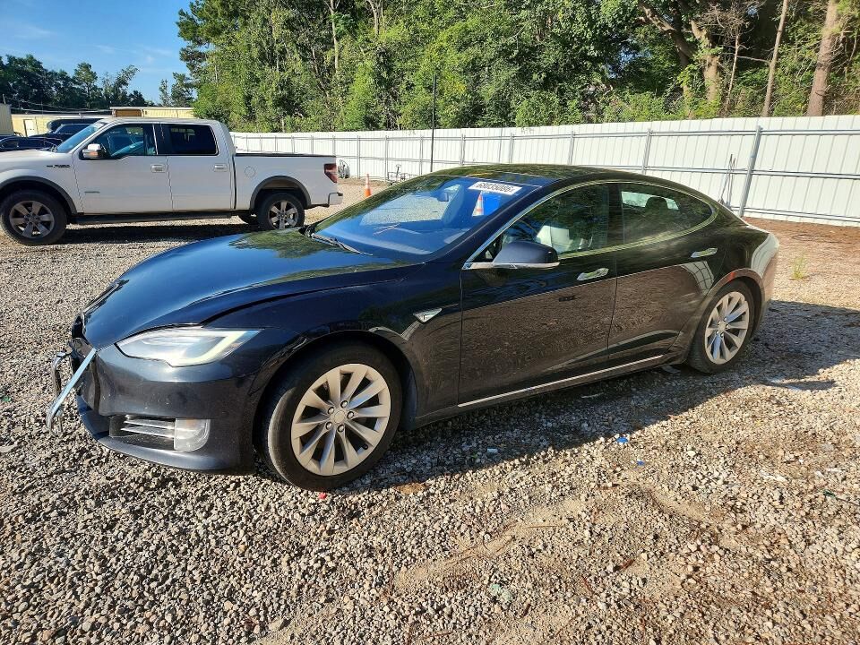 2016 TESLA Model S