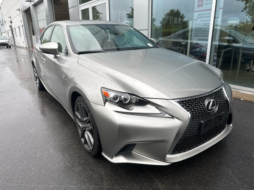 2016 LEXUS IS