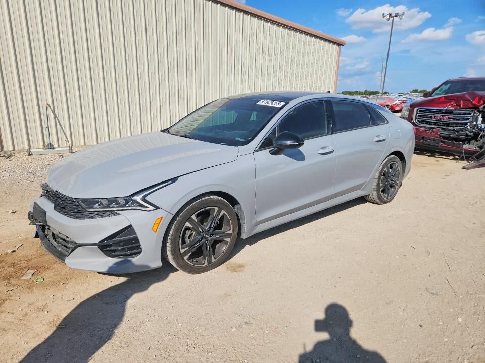 2022 KIA K5