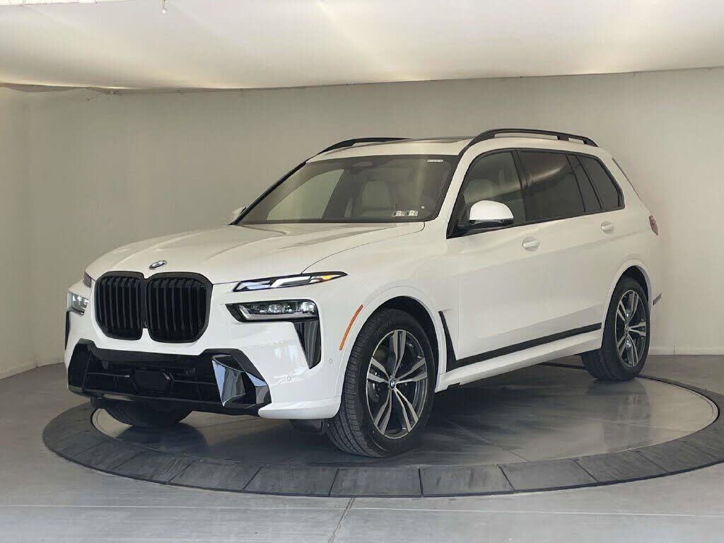 2027 BMW X7