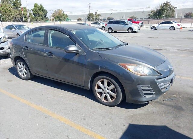 2010 MAZDA Mazda3