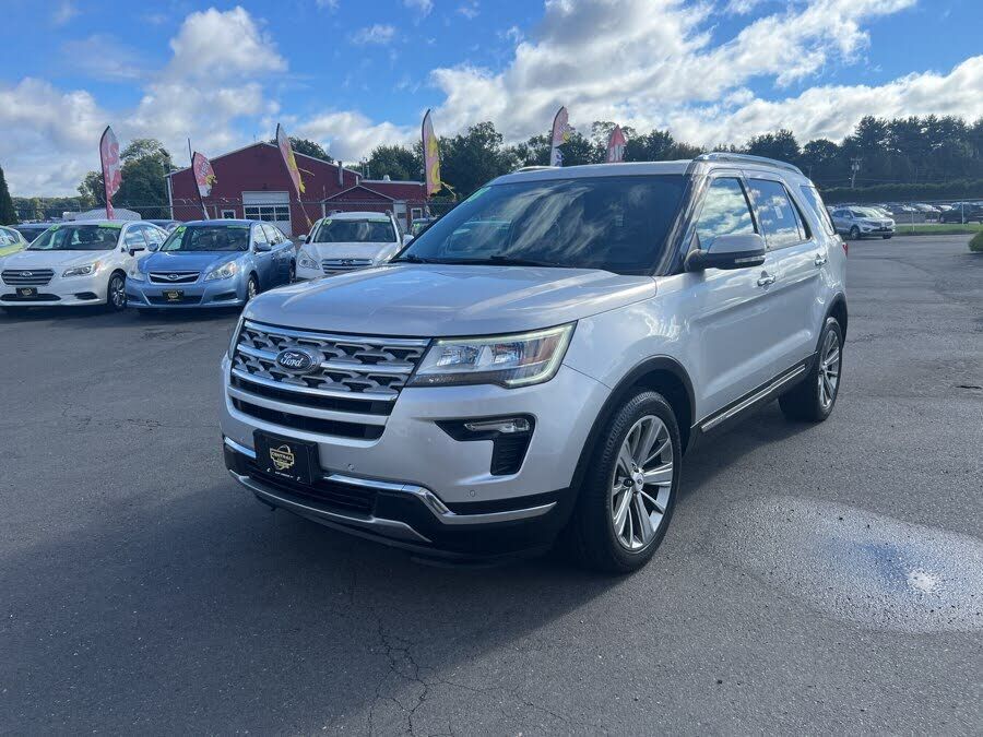 2018 FORD Explorer