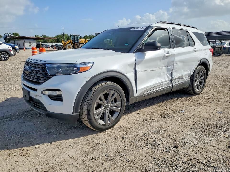 2021 FORD Explorer