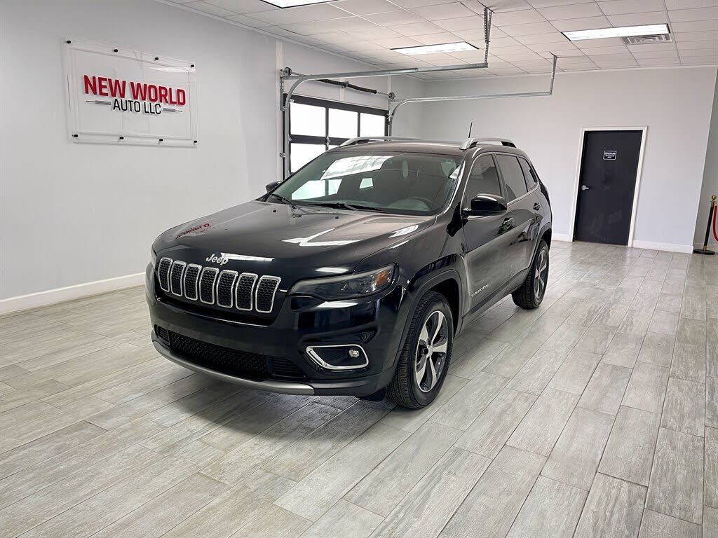 2019 JEEP Cherokee