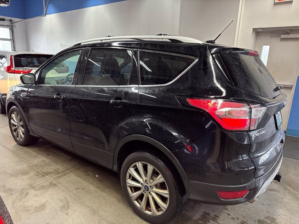 2017 FORD Escape