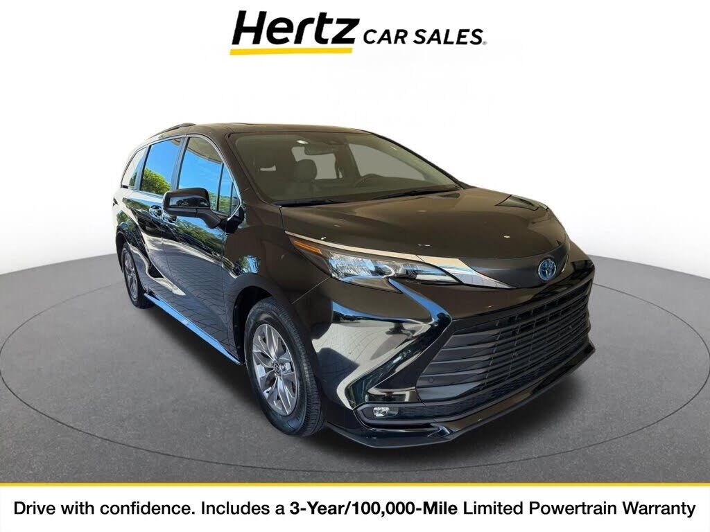 2025 TOYOTA Sienna