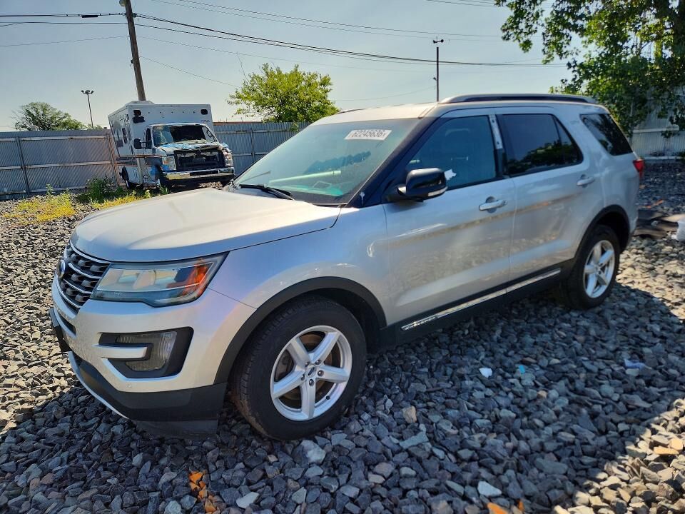 2016 FORD Explorer