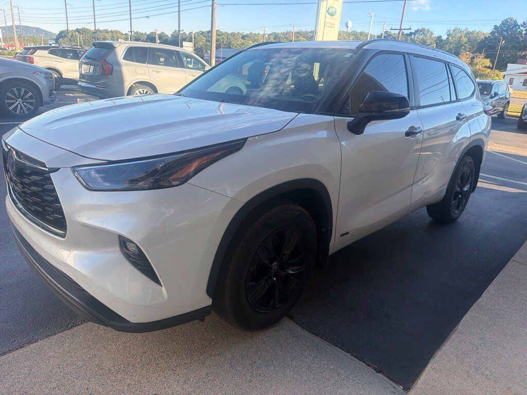 2024 TOYOTA Highlander