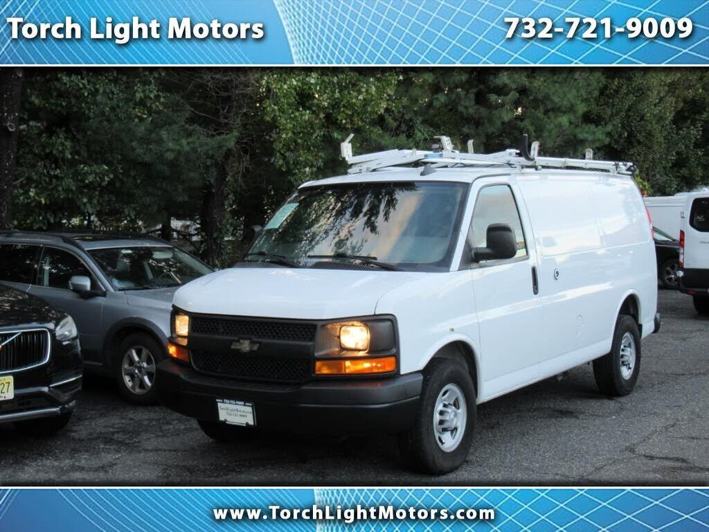 2017 CHEVROLET Express