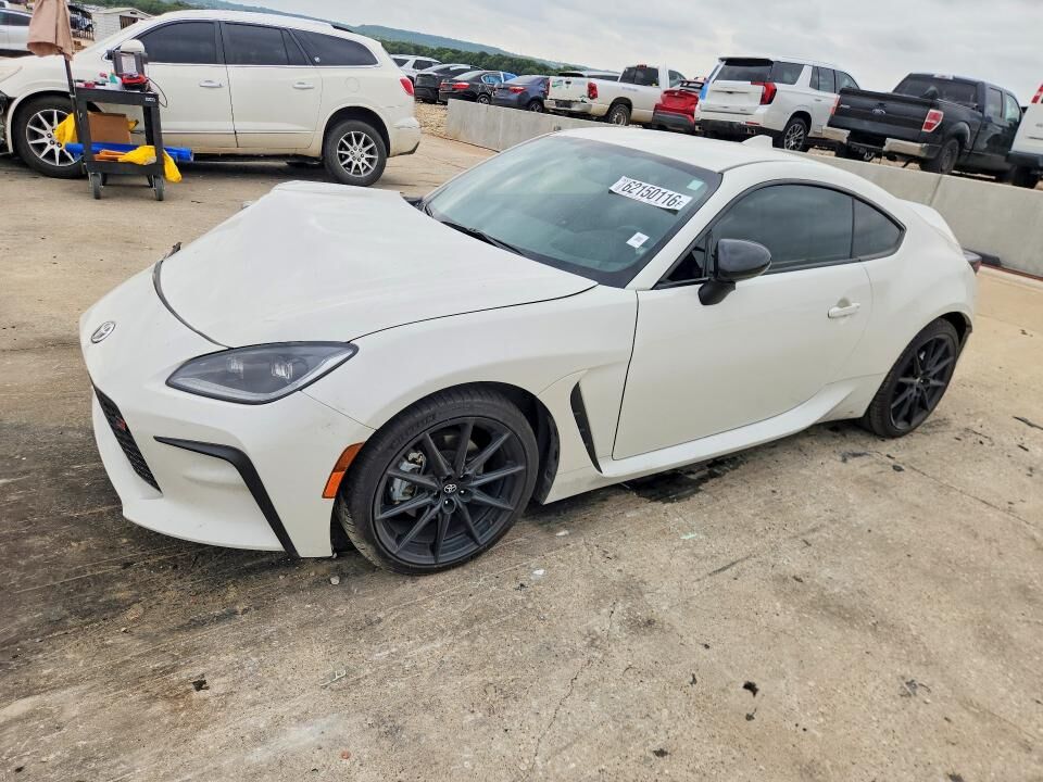 2025 TOYOTA GR86