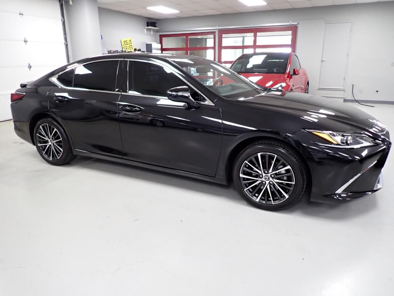 2024 LEXUS ES