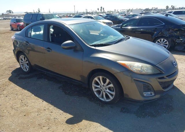 2010 MAZDA Mazda3