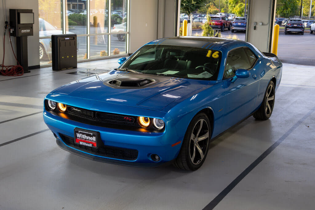 2016 DODGE Challenger