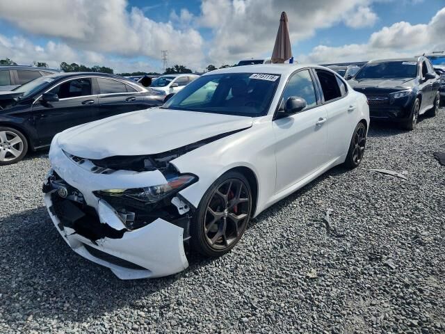 2020 ALFA ROMEO Giulia