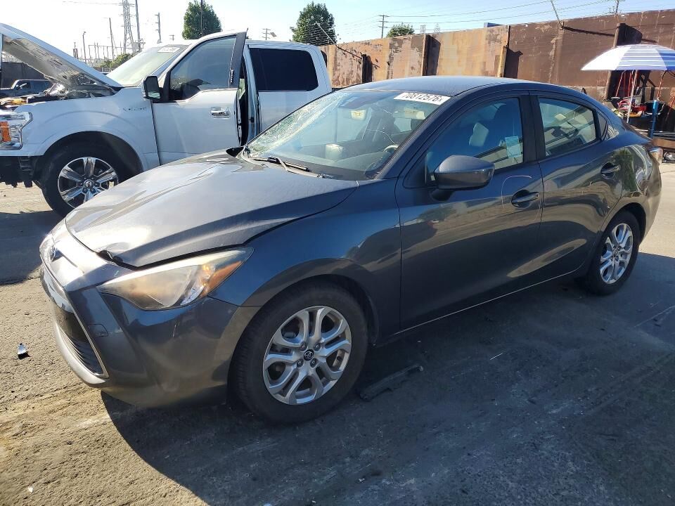 2017 TOYOTA Yaris