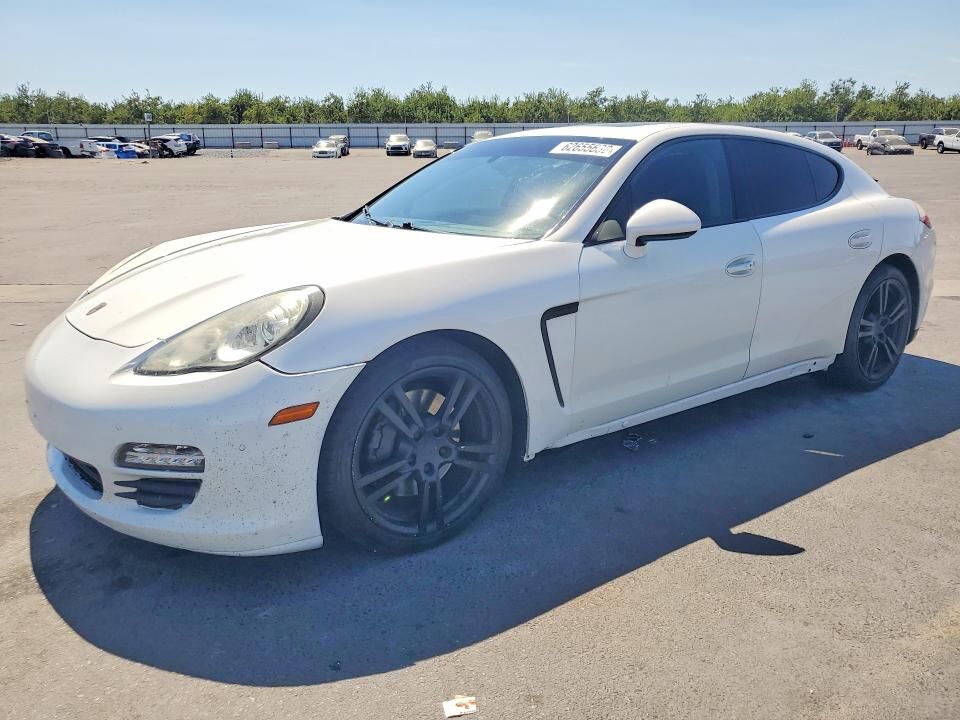 2012 PORSCHE Panamera