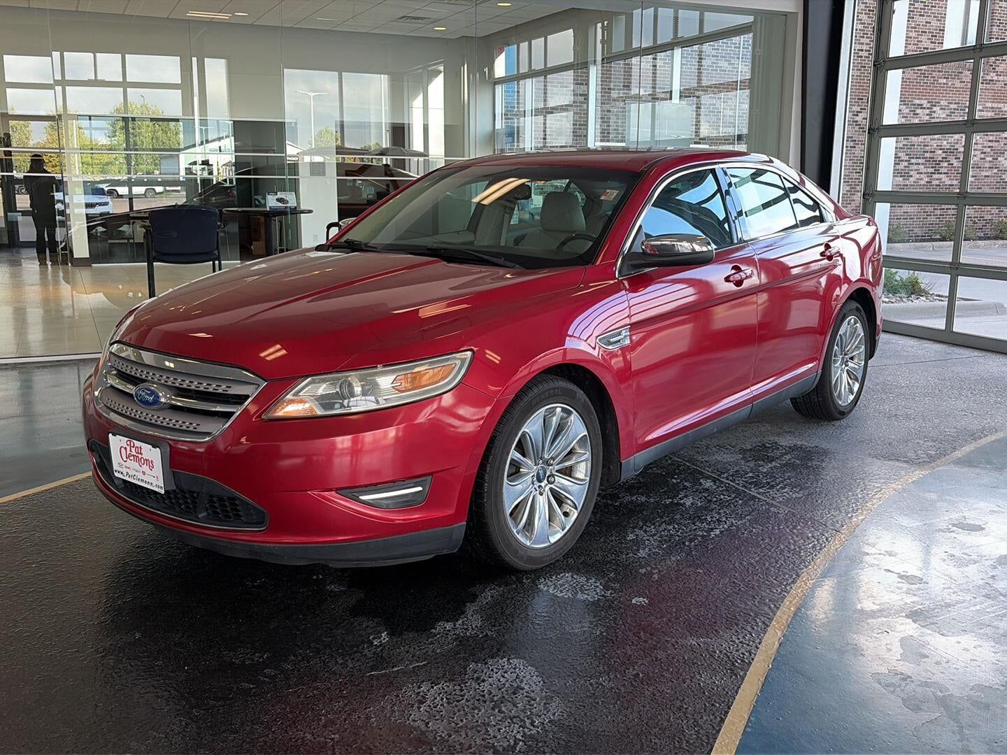 2012 FORD Taurus