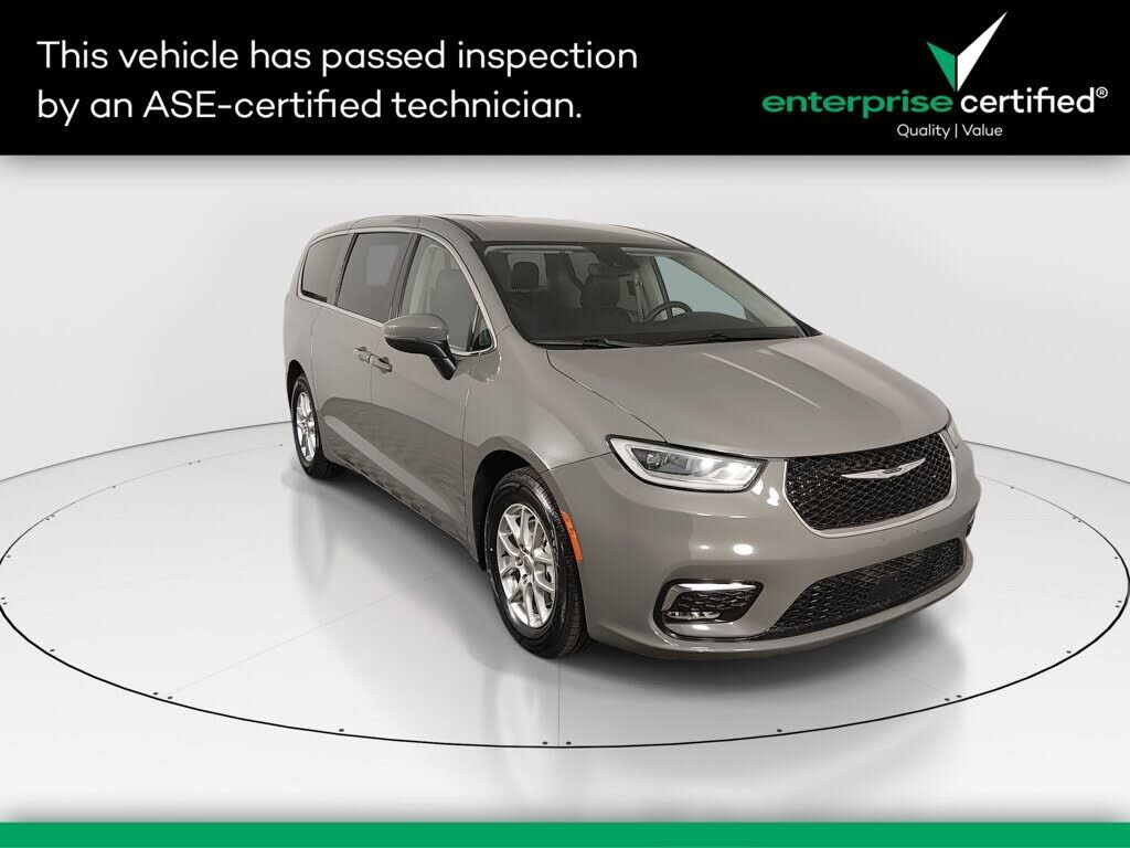2023 CHRYSLER Pacifica