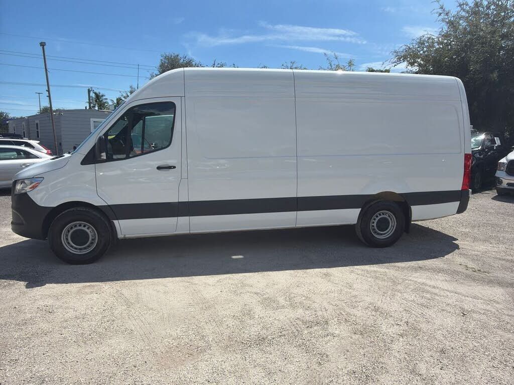 2025 Mercedes-Benz Sprinter