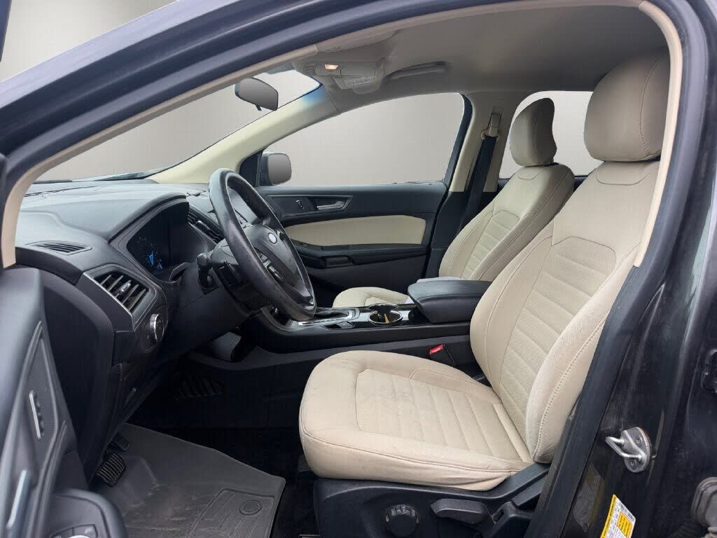 2017 FORD Edge