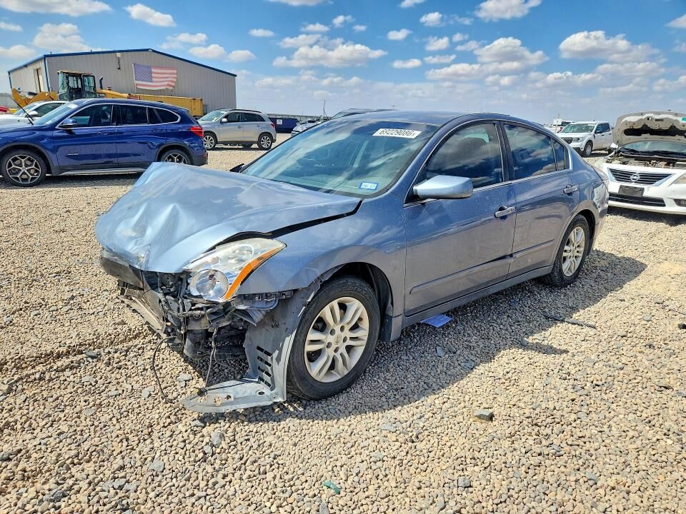 2010 NISSAN Altima