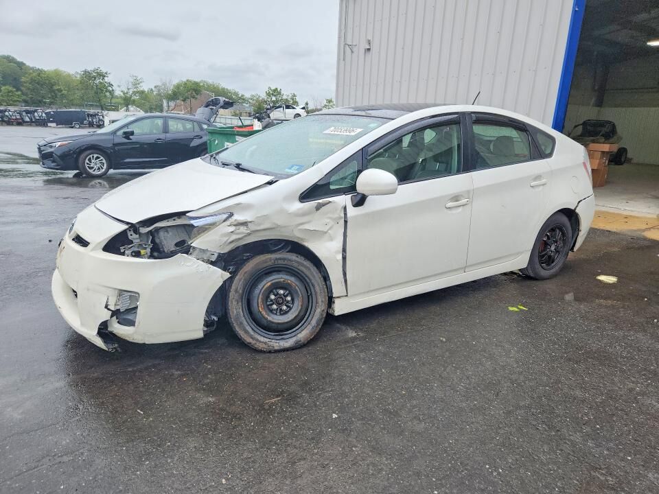 2011 TOYOTA PRIUS