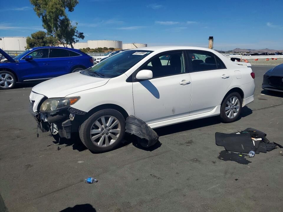 2010 TOYOTA Corolla
