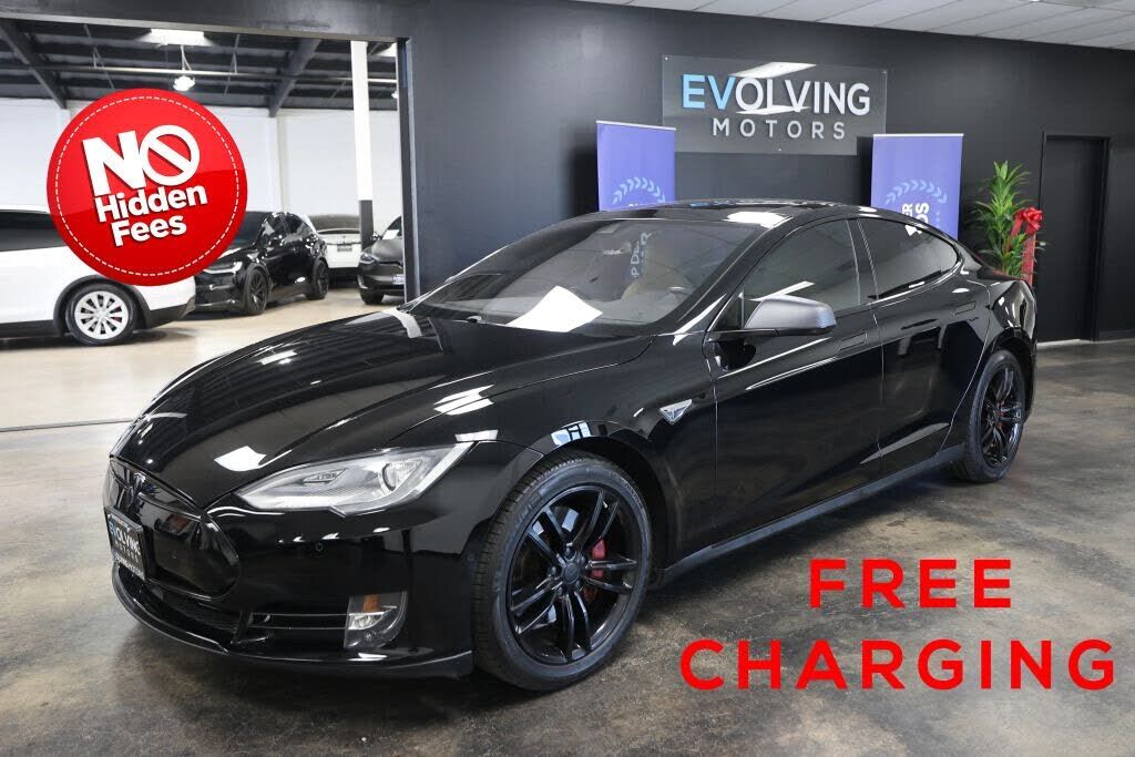 2015 TESLA Model S