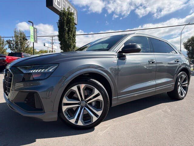 2020 AUDI Q8