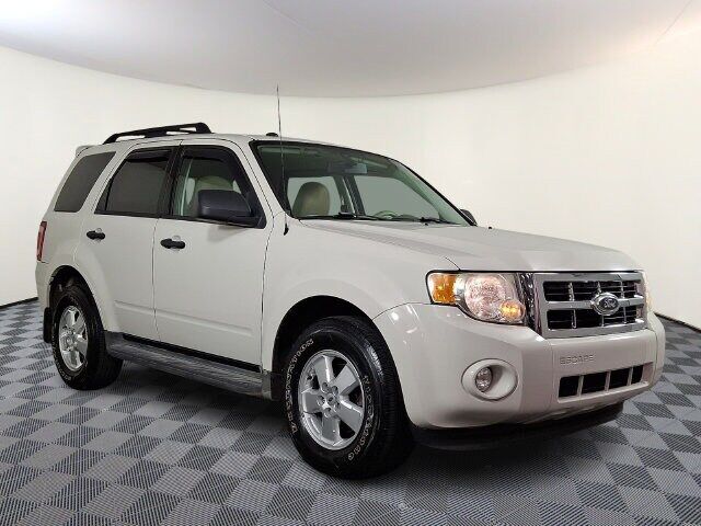 2010 FORD Escape