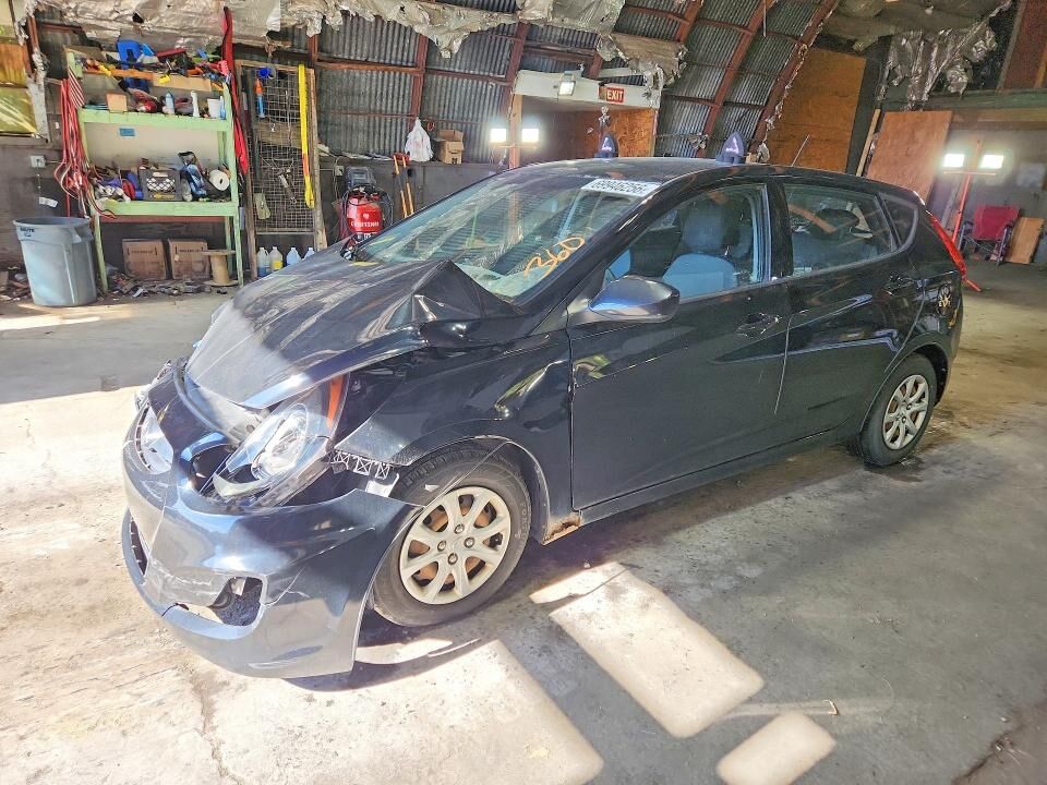2012 HYUNDAI Accent