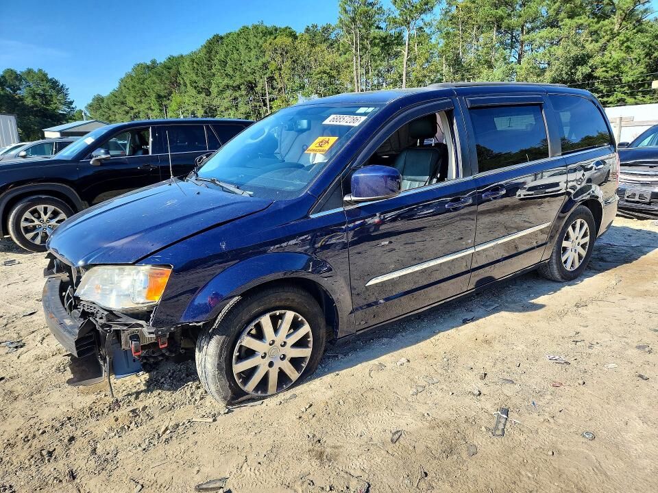2014 CHRYSLER Town and Country