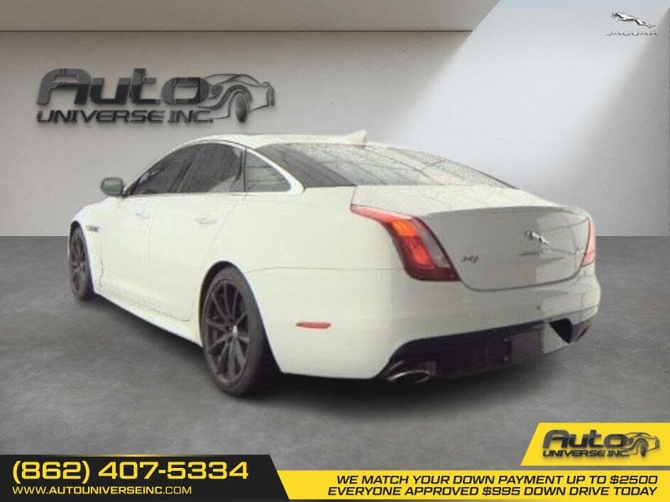 2017 JAGUAR XJ