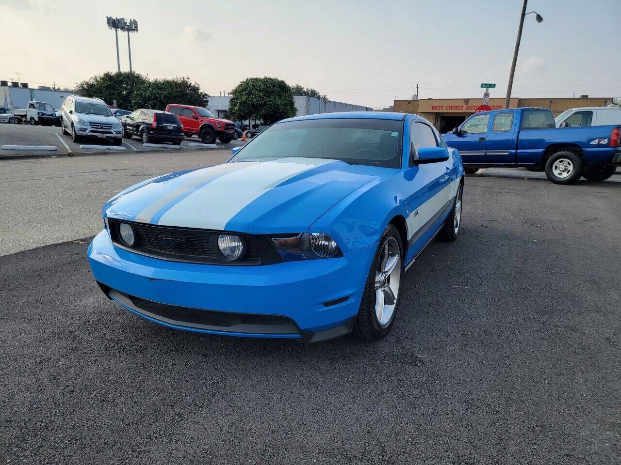 2010 FORD Mustang