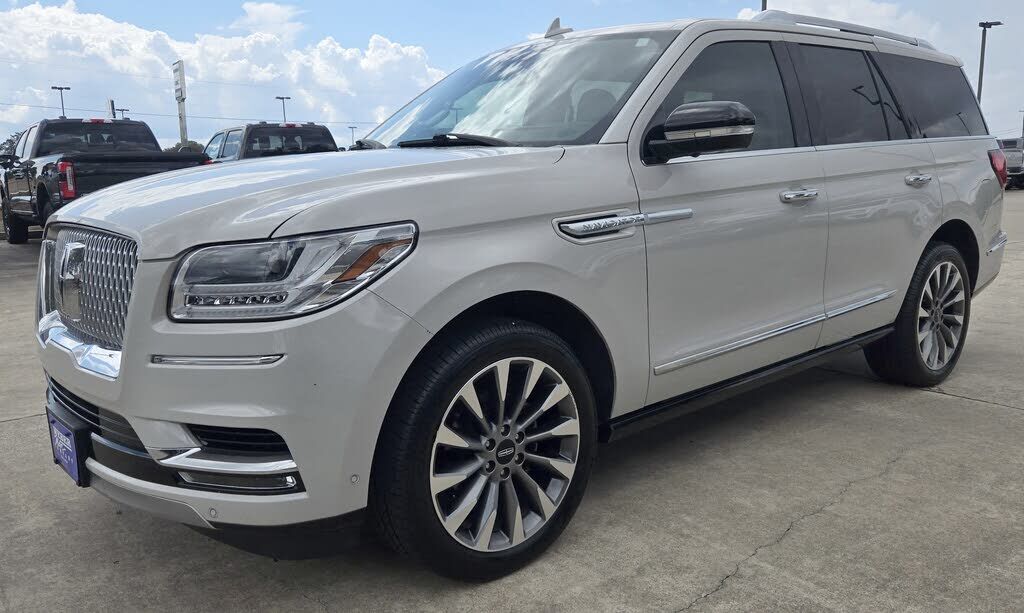 2019 LINCOLN Navigator
